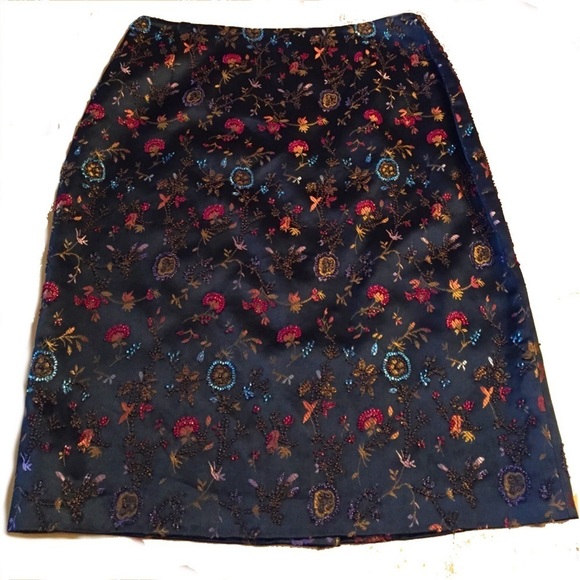 David Meister beaded & embroidered satin skirt - Picture 3 of 7